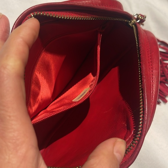 Chanel red CC Oval Lambskin Small Vintage Bag - Picture 11 of 15